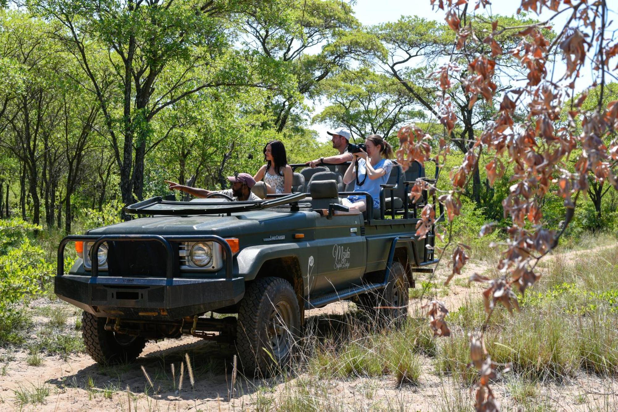 Mziki Safari Lodge Vaaldam Extérieur photo