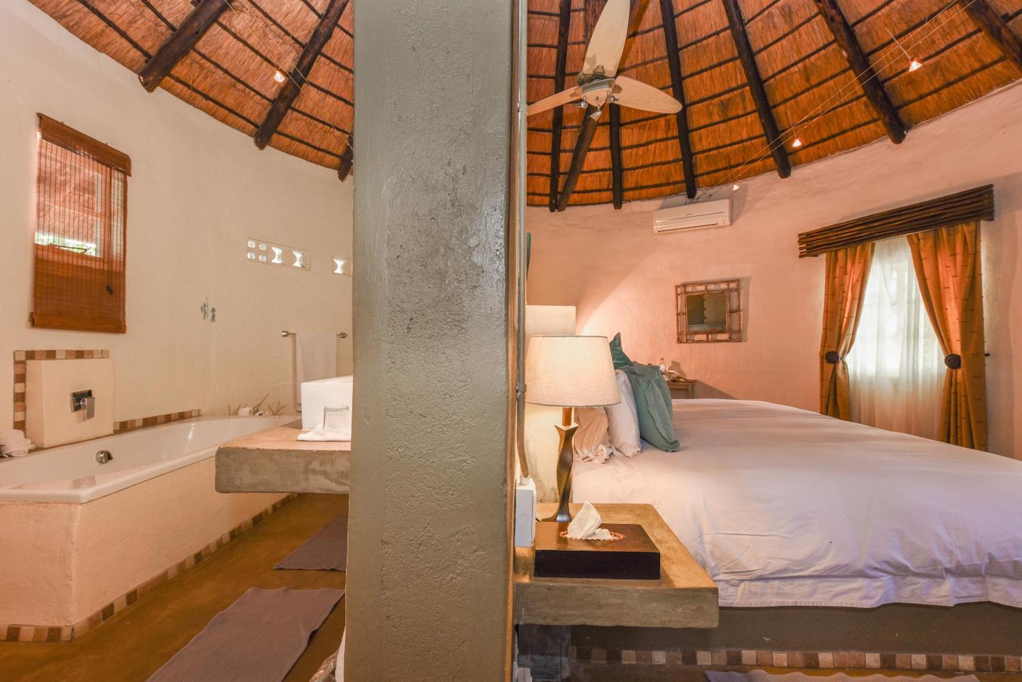 Mziki Safari Lodge Vaaldam Chambre photo