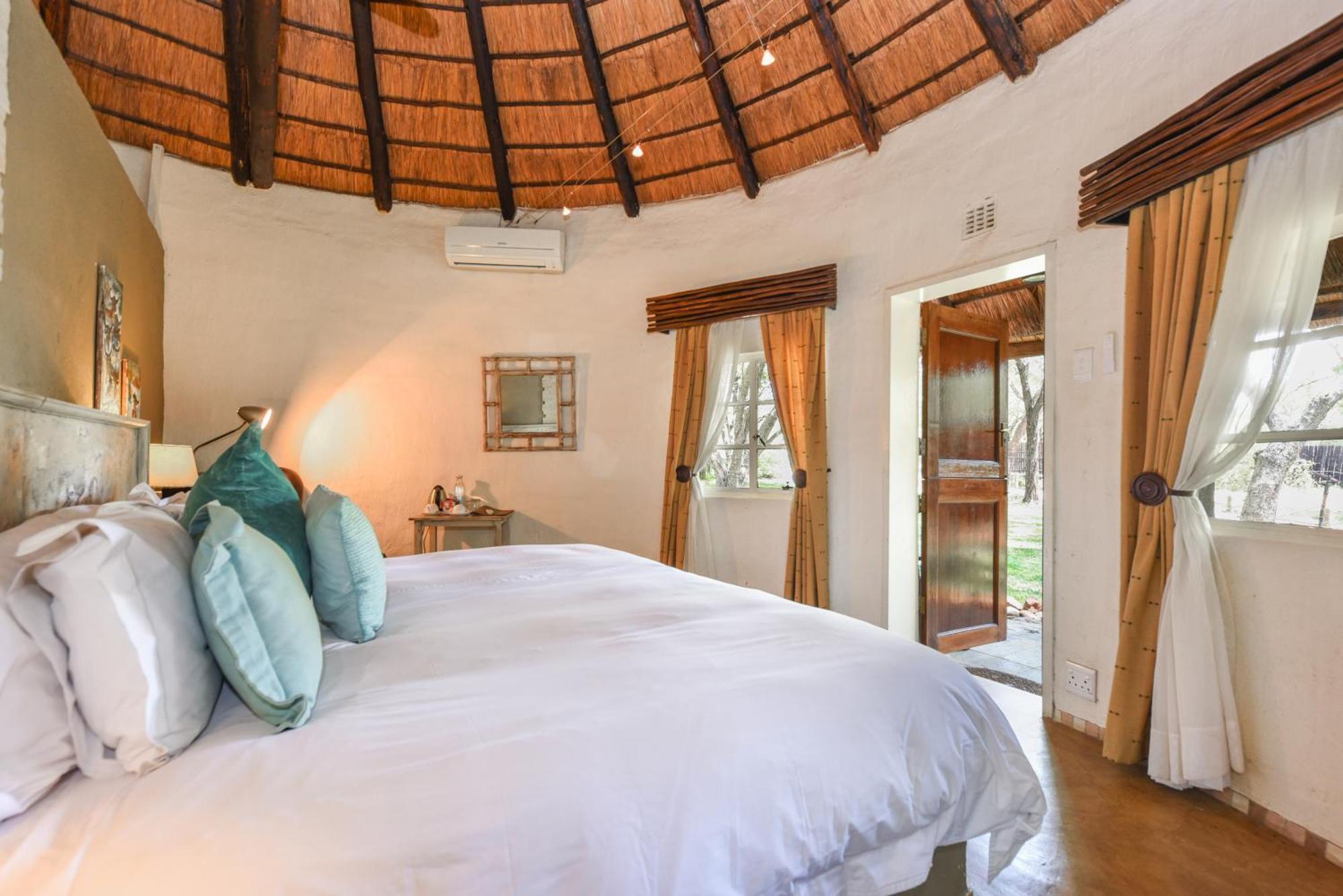 Mziki Safari Lodge Vaaldam Chambre photo