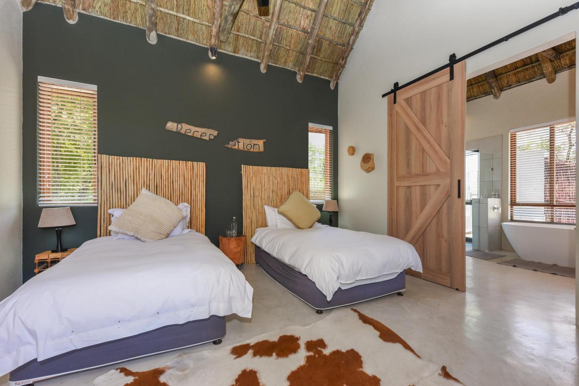 Mziki Safari Lodge Vaaldam Chambre photo